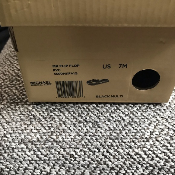 BRAND NEW MICHAEL KORS BLACK MULTI FLIP FLOPS. - Picture 7 of 8